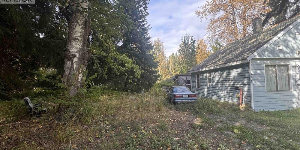 5128 MEDEEK AVENUE Terrace Photo 3 5128 MEDEEK AVENUE Terrace Photo 3